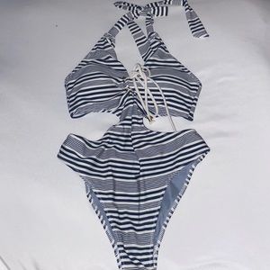 abercrombie&fitch one piece